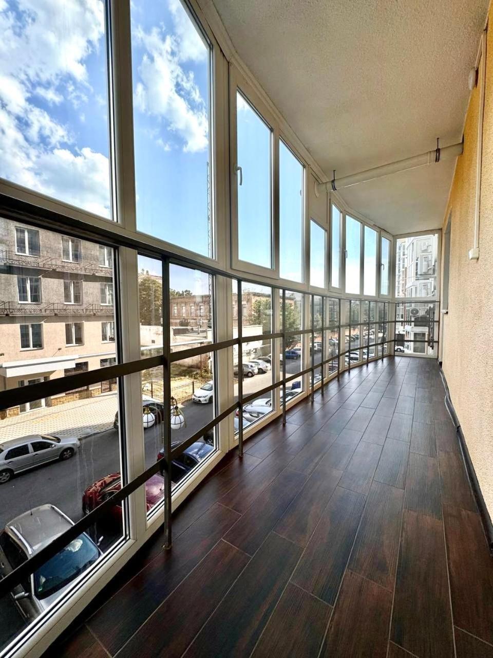 Apartpoltava: Cozy With Panoramic Balcony * Poltava