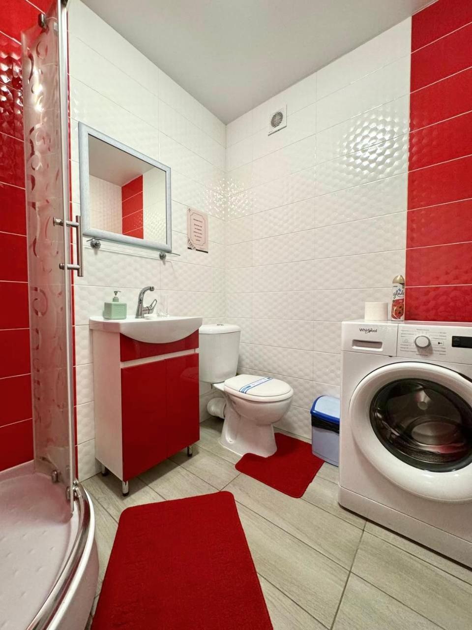 Apartment Apartpoltava: Cozy With Panoramic Balcony
