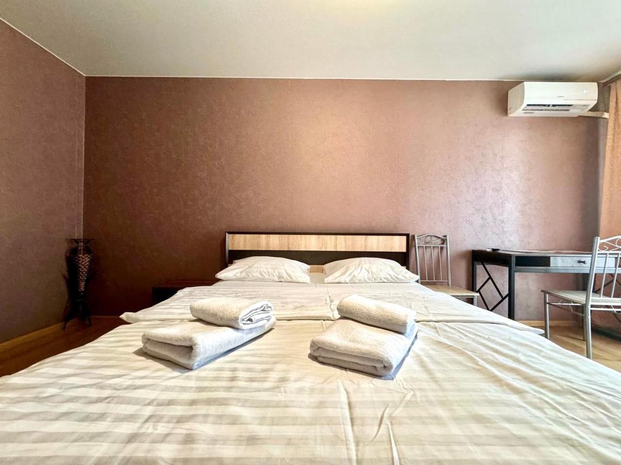 Apartpoltava: Cozy With Panoramic Balcony Apartment Poltava